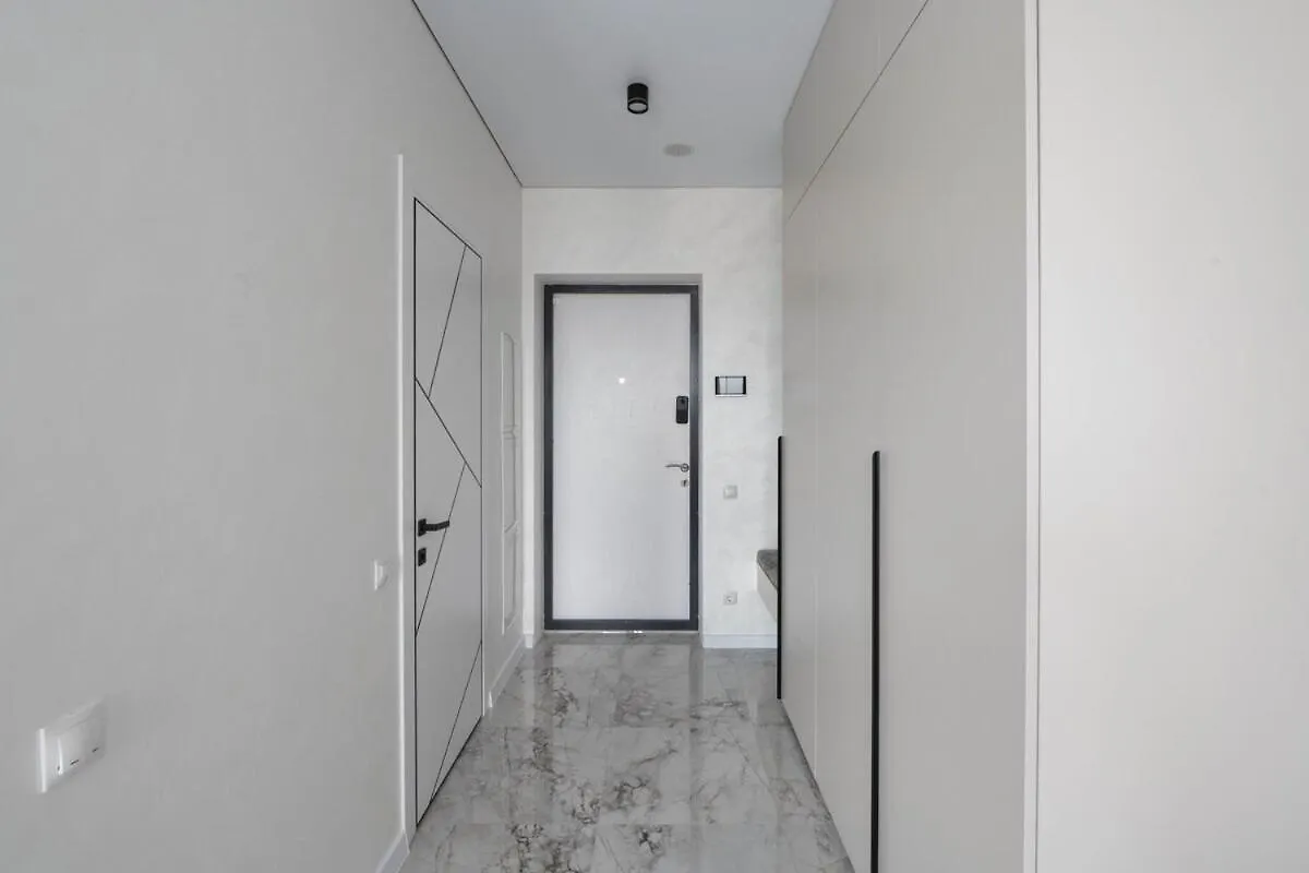 Skyview Luxe Apartment On Sholudenka Street 基輔