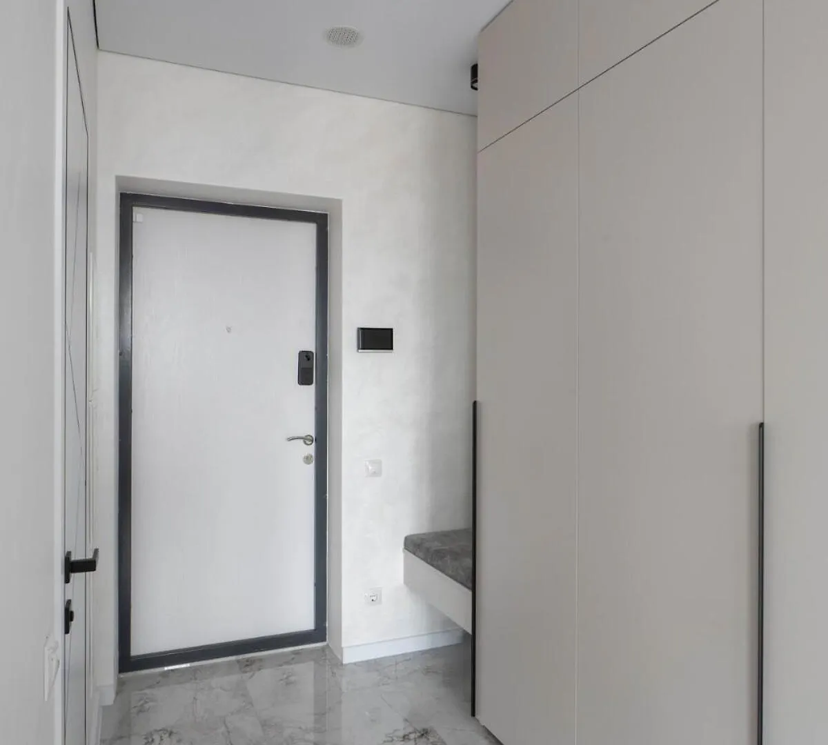 Skyview Luxe Apartment On Sholudenka Street 基輔 0*,  乌克兰